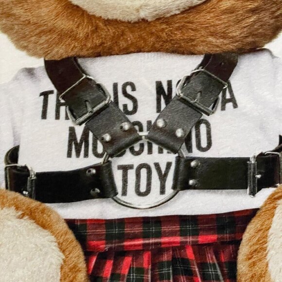 Moschino This is Not a Toy Graphic Bunny Short Sleeve Crew Pullover Cotton Tee M - Picture 3 of 10